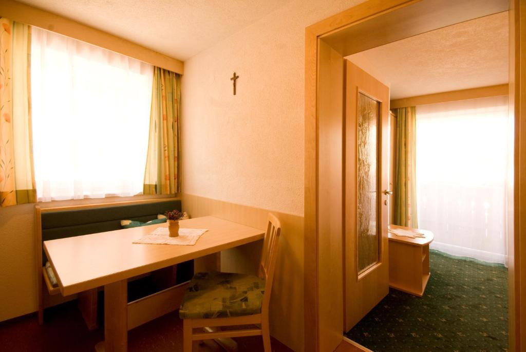 Apart Haus Bernardes フィス 部屋 写真